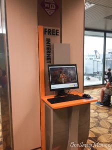 Changi Airport Boarding Lounge Computer